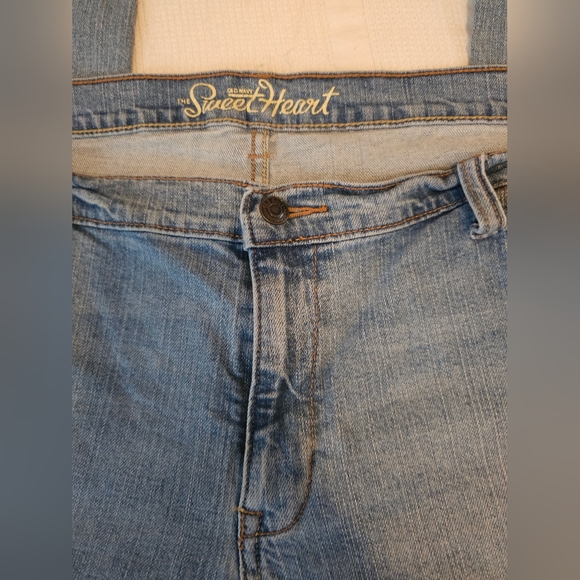 Old Navy The Sweet Heart Plus Size Jeans - Picture 5 of 5